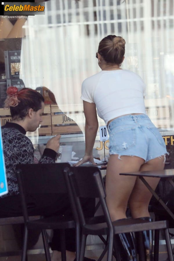 Addison Rae Butt at Joans photo 14