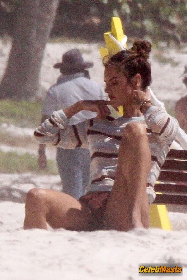 Alessandra Ambrosio Figure Photoshoot for Gal Floripa in Riviera Maya, Mexico photo 22