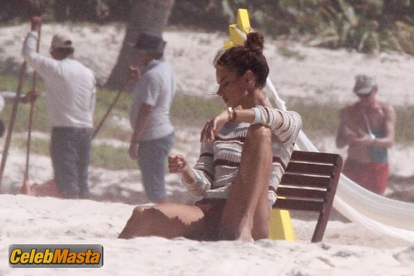 Alessandra Ambrosio Figure Photoshoot for Gal Floripa in Riviera Maya, Mexico photo 32