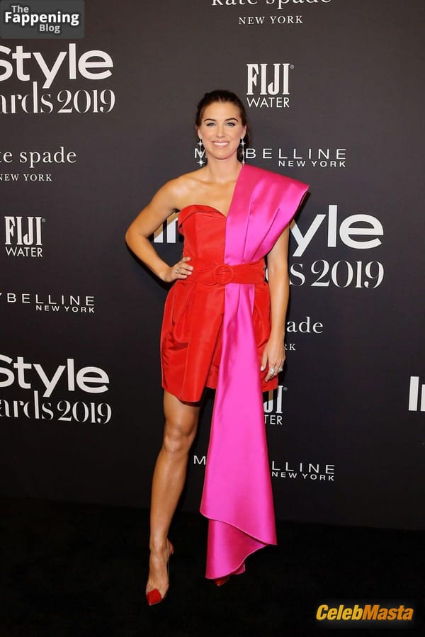 Alex Morgan Strips Down For Photoshoot At La Venue photo 1