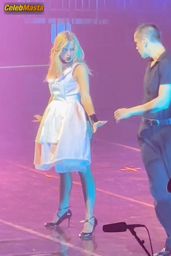 Addison Rae Ass And Legs at the Coca-Cola Coliseum, Toronto photo 12