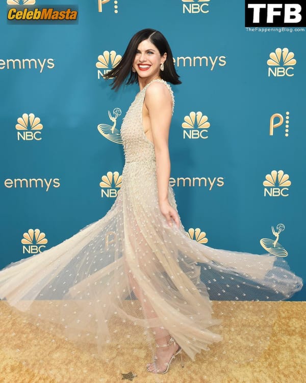 Alexandra Daddario Photo Collection photo 17