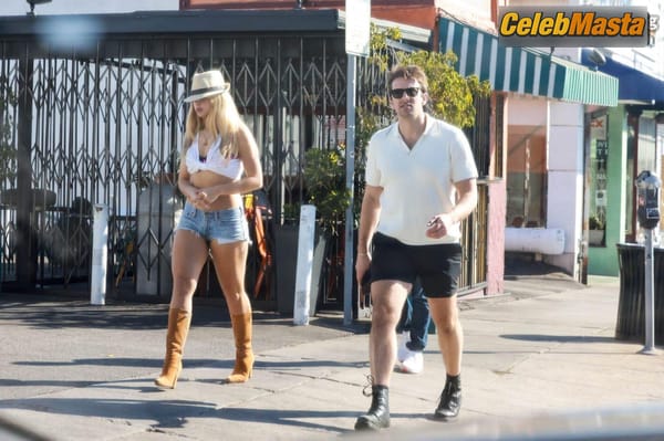 Addison Rae Legs and Figure in Los Feliz photo 14