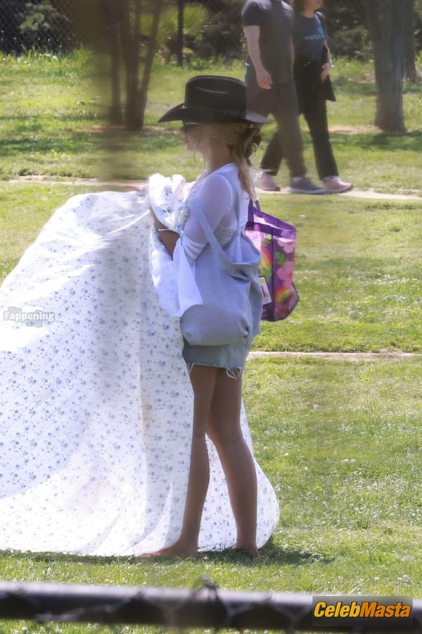 Addison Rae Bikini at Silver Lake Park, California photo 16