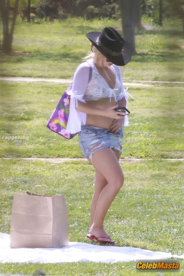 Addison Rae Bikini at Silver Lake Park, California photo 49