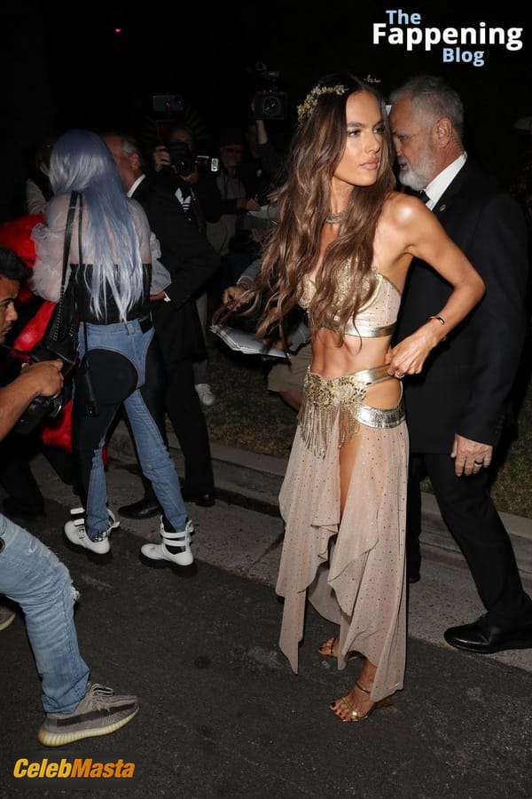 Alessandra Ambrosio’s Look At Casamigos Halloween Party photo 21
