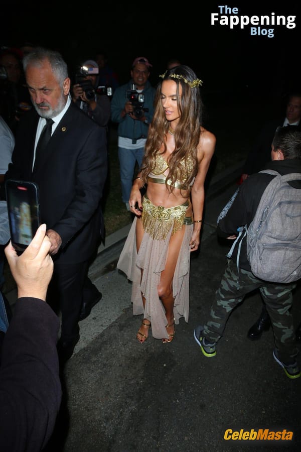 Alessandra Ambrosio’s Look At Casamigos Halloween Party photo 29