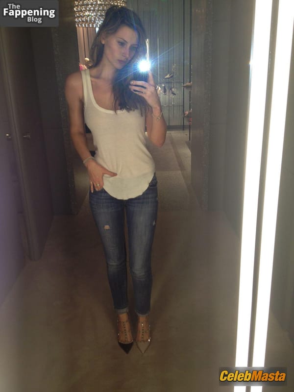 Aly Michalka Photos Collection photo 17