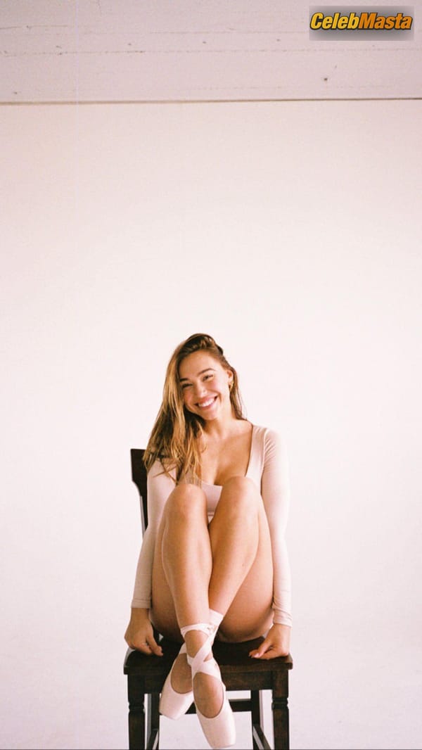 Alexis Ren full / photoshoot by Melissa Cartagena photo 17