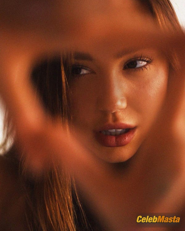 Alexis Ren full / photoshoot by Melissa Cartagena photo 32