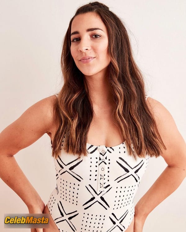 Aly Raisman Photo Collection photo 10