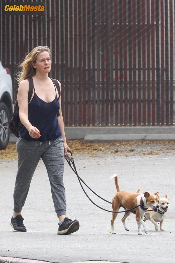 Alicia Silverstone goes for a walk around their neighborhood in Hollywood this afternoon photo 21