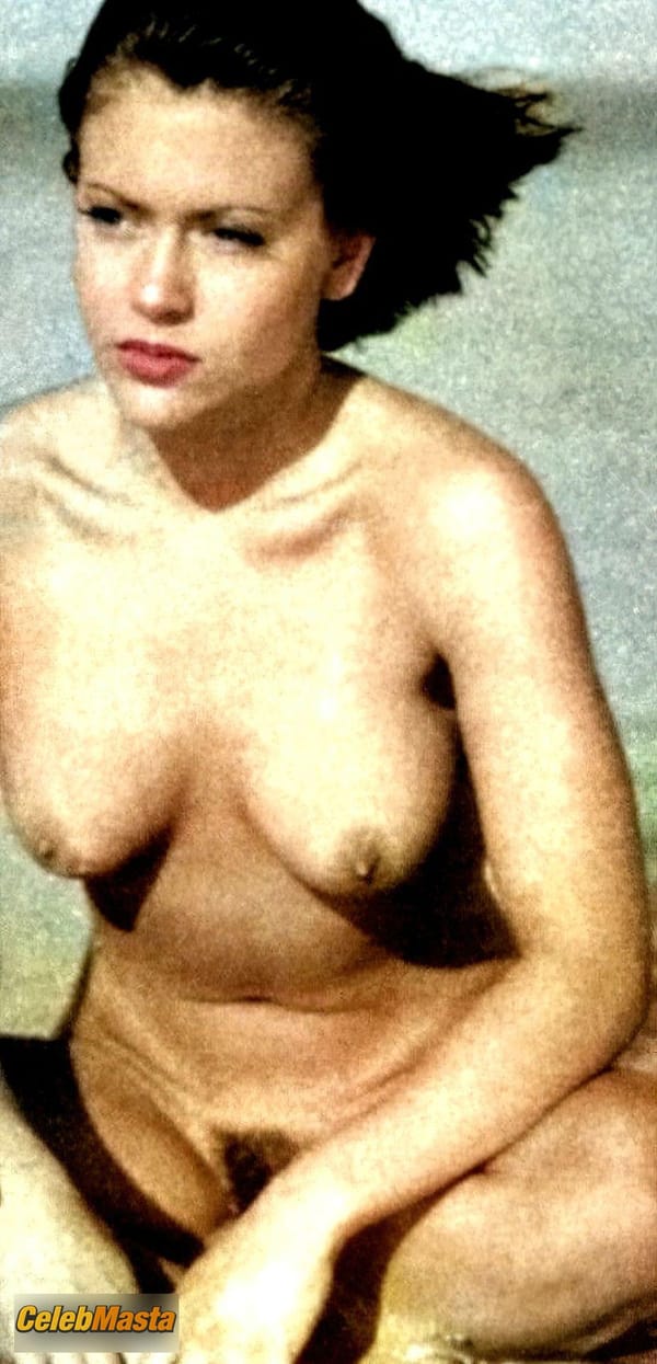 Alyssa Milano Poses Fully In An Old Photoshoot photo 17