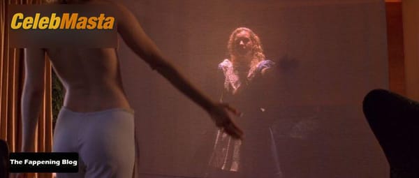 Alison Lohman Underwear Scene in White Oleander 2 1 photo 43