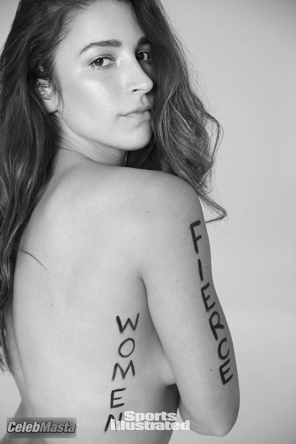 Aly Raisman in 2018 Sports Illustrated Swimsuit Issue photo 25