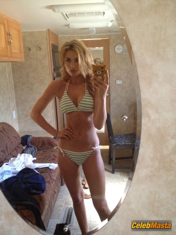 Aly Michalka 2019 Photo Collection photo 12