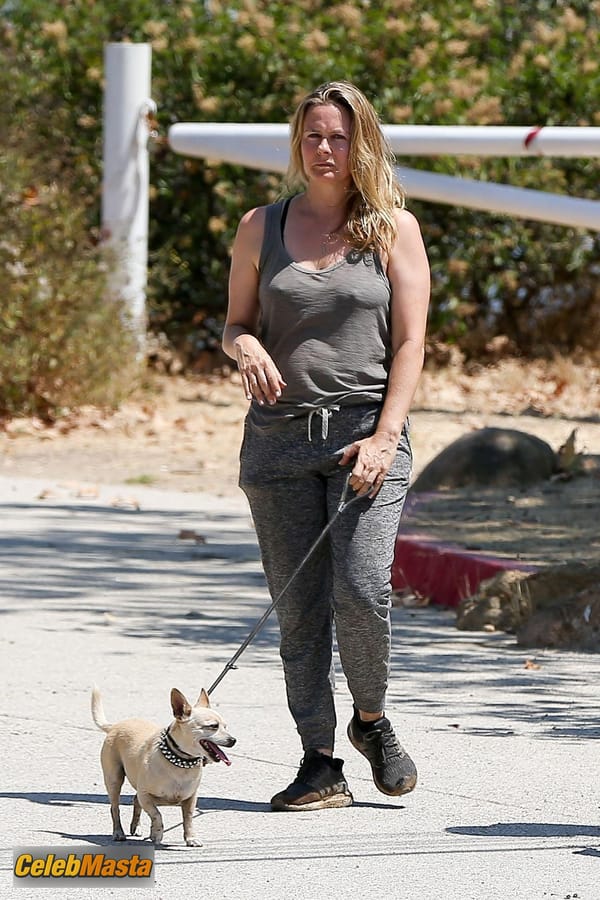 Alicia Silverstone shows pokies while out for a hike with a friend in Los Angeles photo 48