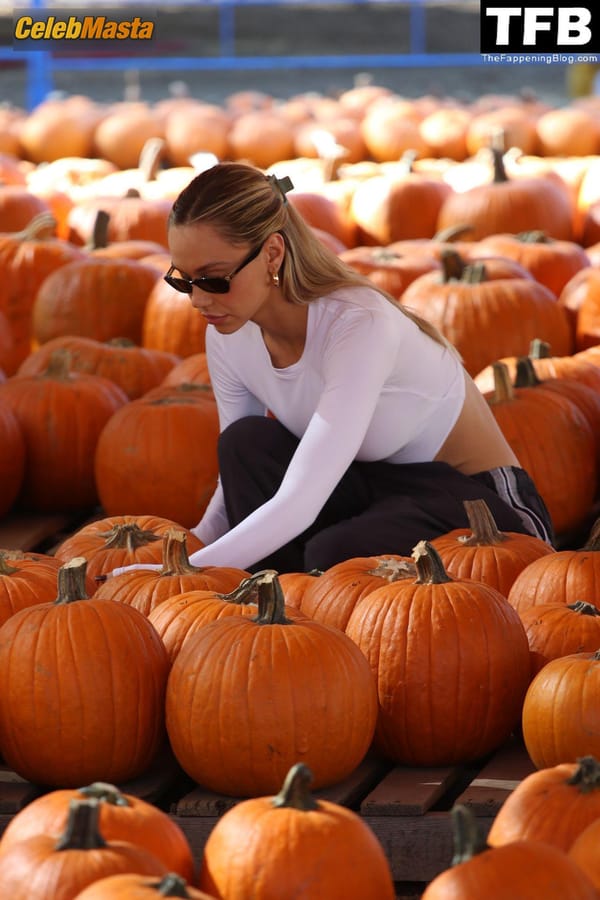 Alexis Ren Shopping For Pumpkins In LA photo 48
