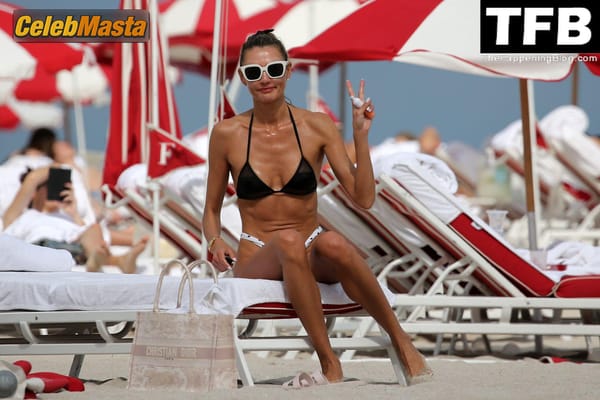 Alina Baikova Bikini at the Beach, Miami photo 37