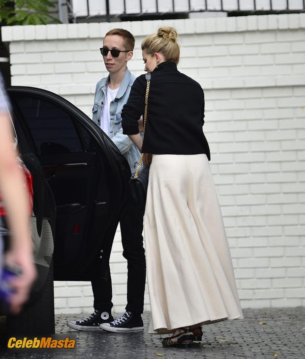 Amber Heard arrives at the Chateau Marmont Hotel in Los Angeles (01.04.2019) photo 26