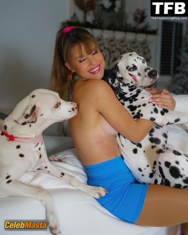 Amanda Cerny Topless Sideboob Photoshoot for Social Media photo 9