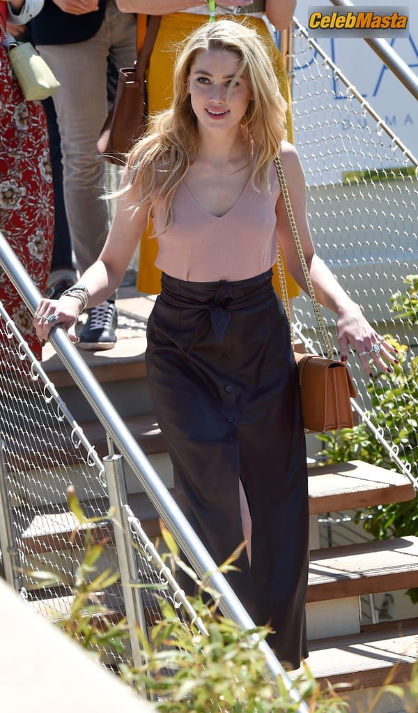 Amber Heard at the Martinez Beach Club, Cannes (16.05.2019) photo 6