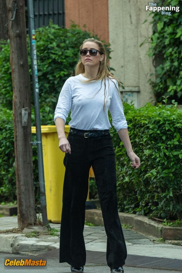 Amber Heard Pokies in Madrid photo 8