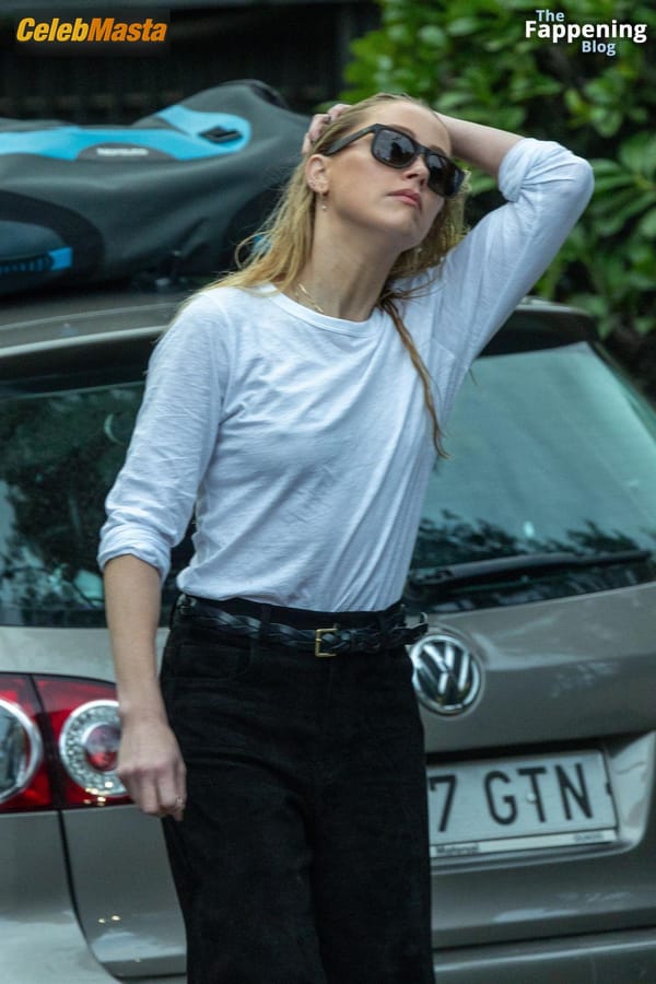Amber Heard Pokies in Madrid photo 12