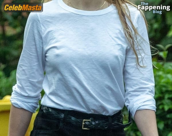 Amber Heard Pokies in Madrid photo 49