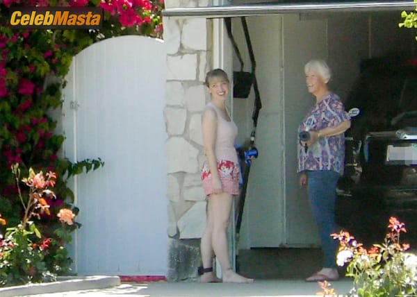 Allison Mack First Photos Since NXIVM Sentencing Date Announced photo 5
