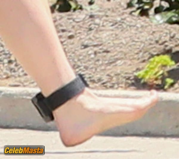 Allison Mack First Photos Since NXIVM Sentencing Date Announced photo 32