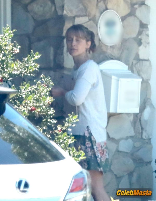 Allison Mack First Photos Since NXIVM Sentencing Date Announced photo 47