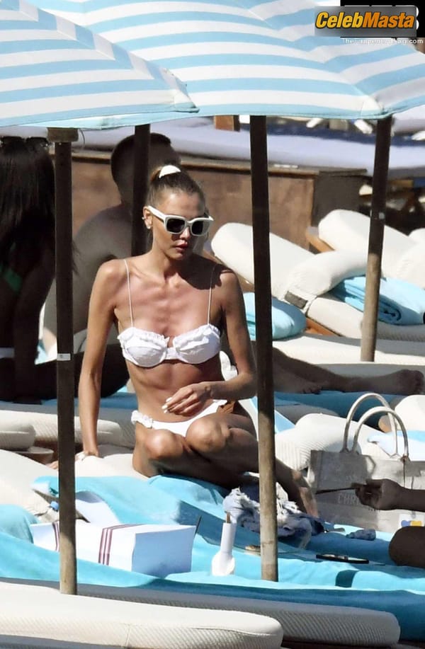 Alina Baikova Bikini at the Beach, Greece photo 23