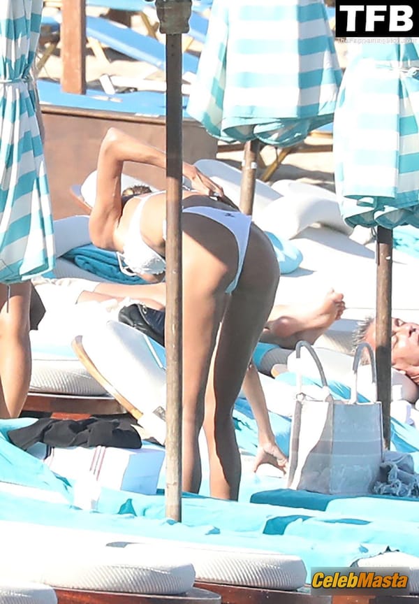 Alina Baikova Bikini at the Beach, Greece photo 28
