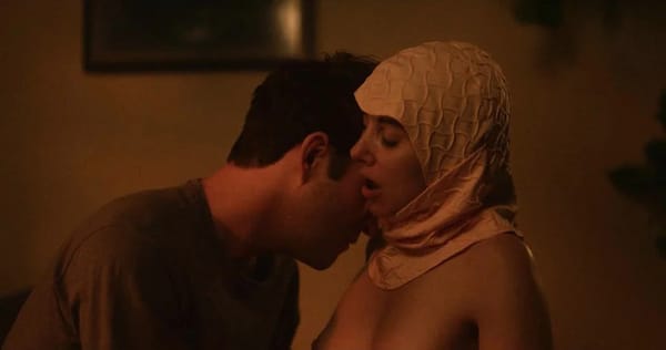 Alison Brie Scene Photos Gallery photo 17