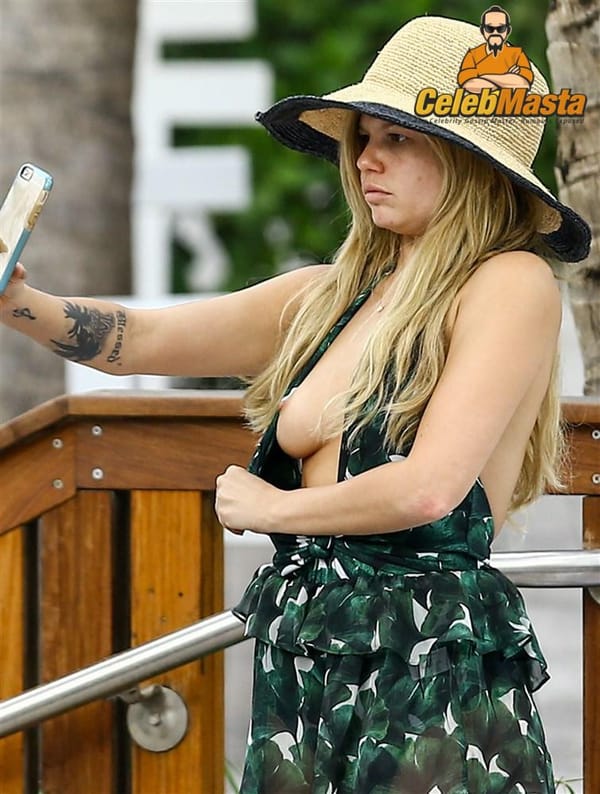 Chanel West Pics Gallery photo 7