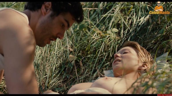 Lea Seydoux Scissoring Sex Scene photo 34