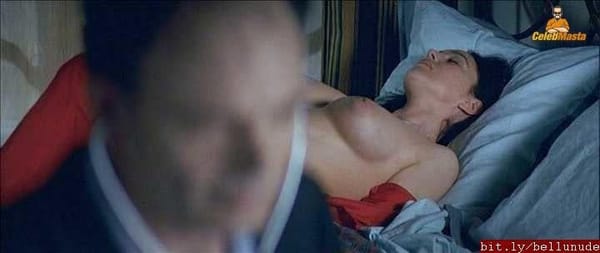 Hot Monica Bellucci Nipples and Side Boobs Photos photo 7