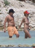 Topless Heidi Klum Vacation Photos photo 5