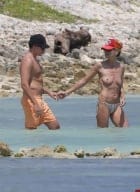 Topless Heidi Klum Vacation Photos photo 6