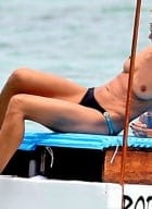 Topless Heidi Klum Vacation Photos photo 15