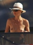 Topless Heidi Klum Vacation Photos photo 19