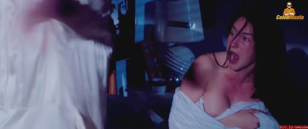 Shailene Woodley Titties & Nipples Pics photo 15