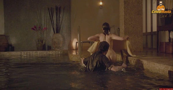 Hot Gugino Titties & Nipples Photos photo 2