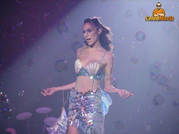 Gal Gadot Ass And Pussy Pics photo 18