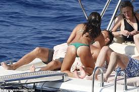 Real Celebs Photos and Topless of Lea Michele photo 4