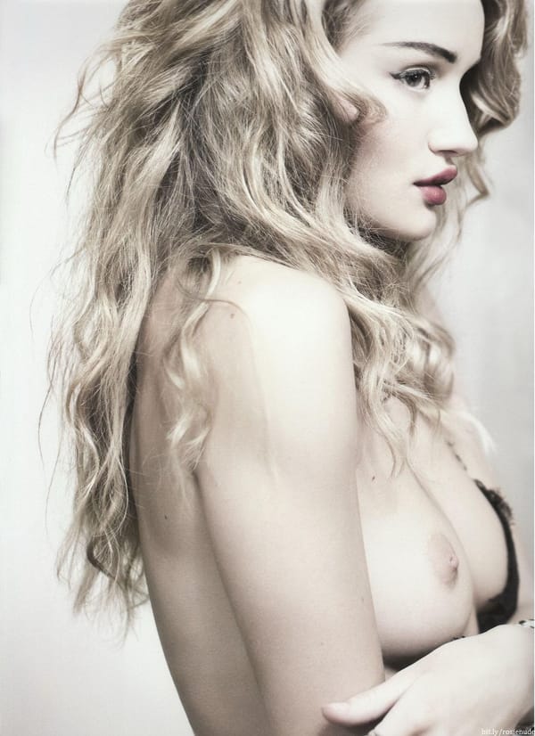 Topless Rosie Huntington Whiteley Tits Photos photo 5
