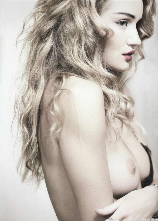 Topless Rosie Huntington Whiteley Tits Photos photo 9