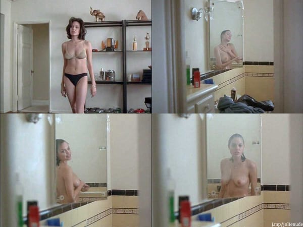 Angelina Jolie Topless & Tits Photos Collection photo 37