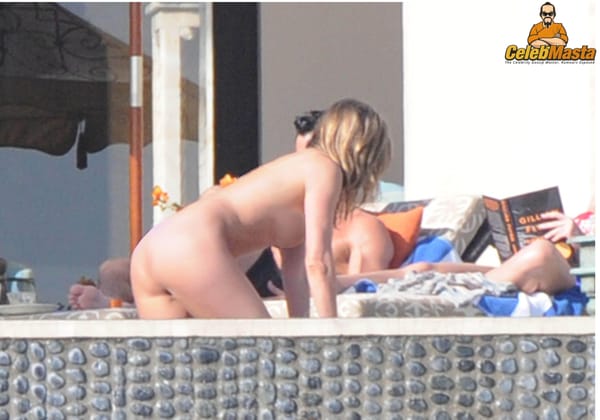 Jennifer Aniston Pussy & Ass Photos on Vacation photo 28